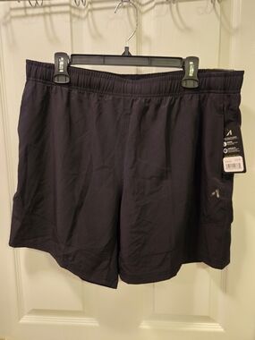 NWT ALIVE Men's Black Qwick-Dry Athletic Shorts Large